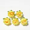 Brote de rosa simulado al por mayor accesorios para fotografía caja de regalo para mano decoración ramillete de rosa pequeño tocado tela de seda flor artificial