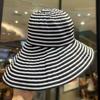 Chapéu de pescador listrado feminino, chapéu de sol de aba grande, novo estilo 2024, férias à beira-mar, chapéu de sol anti-uv