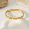 Pulsera de acero inoxidable, estilo ins europeo y americano de moda, pulsera de acero con diseño de trébol de cuatro hojas de la suerte en oro de 18 quilates para mujer, directo de fábrica, venta al por mayor de joyas