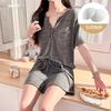 Conjunto de dos piezas de verano para mujer de manga corta y shorts con copas en el pecho, color puro, nuevo 2025 de algodón fino y colorido, ropa holgada para el hogar