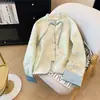 Garantia de Qualidade, Nova Jaqueta Feminina Jacquard Estilo Chinês Retrô com Botões, Tamanho Grande, com Acabamento de Luxo para Primavera