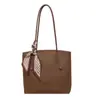 Moderna Bolsa Tote Retro Texturizada de Bloques de Color Versátil 2026 para Mujer, Popular Este Año, para el Trabajo y los Viajes Diarios