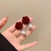 Pendientes de Flor Vintage de Terciopelo Rojo Pendientes de Botón Colgante de Perla Lujo Ligero Lazo Boda Vestido de Novia Vestido de Brindis