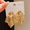 Brincos de Agulha de Prata Banhada a Ouro Real 18K com Franjas de Losango de Luxo Leve e Toque Metálico, Brincos Simples e de Alto Padrão