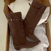 Botas estilo coreano de punta fina, pierna recta, caña ancha con hebilla de cinturón, nueva colección invierno 2026, versátiles botas de montar de tacón grueso, botas largas
