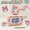 Nuevo Reloj Despertador Mini Muñeca Grande Sanrio Lindo Silencioso Multifuncional Portátil Compacto para Escritorio de Estudiante