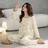 Algodão Puro Novo Pijama Feminino Primavera e Outono, Cardigã de Manga Longa com Gola Redonda, Tamanho Grande Solto Roupa de Casa, Pode Ser Usado Fora