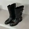 Botas de moto femininas da moda, emagrecedoras, pretas, com bico redondo, fivela de metal, conversíveis, de cano médio