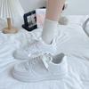 Tênis Novo Estilo 2024 Estilo Coreano Retrô Branco com Cadarço Sola Grossa Estilo College Esportivo Sapatos Brancos para Mulheres