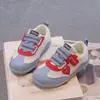 Zapatos Casuales para Niños 2026 Primavera y Otoño Nuevos Transpirables de Velcro Suela Suave Versátiles Tenis con Bloques de Color para Niños y Niñas