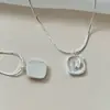 Colar Pingente Sonho de Borboleta para Mulheres - Simples, Moderno, High-End Corrente de Clavícula em Resina em Formato de Borboleta, Pingente Exquisito para Estudantes