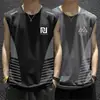 2026 Novo Estilo Camiseta Regata de Seda Gelada para Homens, Verão Soltinha, Fitness Esportivo Secagem Rápida Sem Mangas Regata Fina
