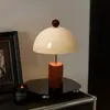 Lámpara de Mesa Vintage para Sala de Estar Estilo Francés, Lámpara de Mesita de Noche de Gama Alta de Madera Maciza Estilo Americano para Dormitorio, Lámpara de Mesita de Noche Mid-Century para Habitación de Hotel