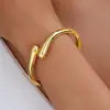 Pulsera Minimalista de Gota de Agua Transfronteriza con Ola Irregular Superficie Metálica Brillante, Joyería para Mujer Modelo Nuevo 2025
