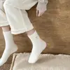 Calcetines de otoño e invierno para mujer, calcetines de felpa con lazo de terciopelo de visón, calcetines lindos y dulces hasta la pantorrilla, engrosados y cálidos, adecuados para el hogar y para dormir