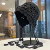 Gorro de Punto Rojo con Borla Floral para Viajes en el Oeste de Sichuan para Mujer, Gorro de Lana de Estilo Étnico Hueco para Otoño e Invierno con Protección para los Oídos, Gorro de Tejer