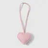 Moda Versátil Sencillo Casual Multicolor Cuero Corazón 3D Corazón de Durazno Cordón de Cuero DIY Llavero Colgante para Bolso