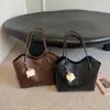 Bolso grande para mujer 2026 primavera y otoño nuevo bolso tote vintage para ir al trabajo, bolso de hombro simple de gran capacidad