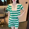 570# Traje de Moda para Mujer Verano 2023 Nuevo Estilo Occidental Rayas Cuello Azul Marino Manga Corta Camiseta Pantalones Cortos Conjunto de Dos Piezas