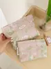 Nova Bolsa de Maquiagem Bordada com Flores Frescas Nova Bolsa Portátil de Grande Capacidade para Armazenamento de Cuidados com a Pele Bolsa de Higiene Pessoal para Viagem