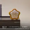 Brinquedo de madeira fofo de apertar e pinçar em formato de estrela para alívio do estresse, um acessório charmoso e divertido, perfeito como presente para meninas, um item pequeno e portátil para levar para qualquer lugar