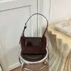 Bolsa de Ombro Único Feminina Moda Outono 2026 Retro Camurça Bolsa Transversal para o Dia a Dia