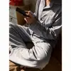 Comércio Exterior Celebridade da Internet Transfronteiriça Transmissão ao Vivo Algodão Nuvem Pijama para Homens Primavera Manga Longa Calça Longa Conjunto de Duas Peças Casual Roupa de Casa (Ouro