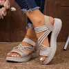 Sandalias de Mujer Nuevas Transpirables Planas 2025 Verano Tejidas Huecas Suela Gruesa Slip-On Sandalias de Mujer