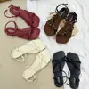 Sandalias de diseño de punta cuadrada para mujer, nuevas de moda verano 2026, sandalias versátiles de suela blanda y tira fina
