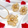 Set de Joyería Dulce y Lindo Transfronterizo, Collar con Colgante de Flor a la Moda y Personalizado, Aretes de Flor, Collar y Aretes