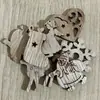Promoción de Bajo Precio Copo de Nieve Navideño Clásico de Madera Árbol Ángel Corazón de Melocotón Estrella de Cinco Puntas Flor Piezas de Madera Mixtas Decoración de Oficina