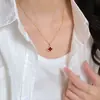 Collar de Trébol de Cuatro Hojas Rojo de Doble Cara de la Suerte para Mujer, Diseño de Nicho de Lujo Ligero, Cadena Versátil Elegante de Clavícula de Moda de Alta Gama