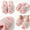 Novia Amazon Transfronterizo Más Vendido Pantuflas de Peluche Cruzadas Nupciales Fiesta de Despedida de Soltera Regalo de Boda Comercio Exterior Al Por Mayor