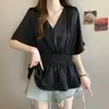 Ropa para Mujer Tallas Grandes: Elegante Top de Acetato Satinado con Cuello en V para Verano, Diseñado para Favorecer y Adelgazar la Figura, Moderno y Versátil