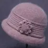 Chapéu de tricô quente para outono e inverno para mulheres de meia-idade e idosas, com forro de fleece para aquecimento extra, projetado para proteger as orelhas do frio