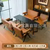 Juego de mesa y sillas casual, incluyendo una mesa y dos sillas, un juego de tres piezas, un sillón sofá pequeño para balcón, adecuado para casas de huéspedes y hoteles, con un estilo vintage