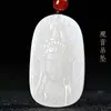 Venta al por mayor de fábrica Colgante de Diosa Guanyin de Jade Blanco colgante de Buda de Jade Blanco collar de Dios Guardián de jade azul y blanco para hombre