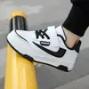 Zapatos para Niños 2026 Nuevos Zapatos de Skate de Primavera para Niños Antideslizantes Zapatos Blancos Pequeños Superficie de Cuero para Niños Ligeros Calzado Deportivo Casual
