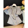 Conjunto de estilo coreano con un aire de lujo ligero, bufanda de seda, cuello halter, camisa de manga corta para mujer, top de verano adelgazante y elegante