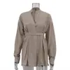 Camisa Rayada Casual Nueva Primavera 2025 para Mujeres Europeas y Americanas, Cuello en V, Holgada, Simple, Versátil, Manga Larga, Top de Tirantes