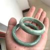 Fabricantes em estoque Pulseira Esmeralda Guizhou Pulseira de Jade Verde Feminina Pulseira de Jade Pulseira de Jade de Mianmar Fornecimento de Banca