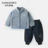 Jaqueta de Veludo Kaka Panda para Meninos Conjunto de Calça Infantil Roupas de Inverno para Bebê Roupas Quentes de Outono e Inverno para Bebê Roupas Infantis