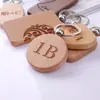 Llavero de madera de haya creativo madera madera casa de campo tarjeta de llave colgante madera maciza letras de hotel coche pequeño regalo