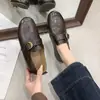 Zapatos Pequeños de Cuero Británicos de Otoño para Mujer con Hebilla Mocasines Retro Versátiles Sin Falda Moda Tacón Oculto 2026