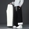 Calça Casual Grossa de Lã de Cordeiro para Homens, Novo Estilo Outono e Inverno 2025, Calça de Moletom Esportiva Larga Quente Reta