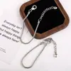 Pulsera de Corazón de Acero Inoxidable Electrochapado de Aleación Simple Europea y Americana Joyería de Moda de Gama Alta para el Trabajo Venta Caliente para Mujeres