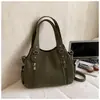 Bolso Tote de Gran Capacidad de Nicho para Mujer 2025 Nuevo Vintage para Viajes Diarios Bajo el Brazo Bolsa para Motocicleta con Múltiples Bolsillos Bolso de Hombro Cruzado