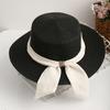Flat Top Small Top Hat Ribbon Praia Guarda-sol Chapéu de palha Verão Cool Hat Fotografia das mulheres Férias Chapéu de palha Socialite Moda Tide