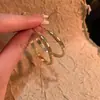 Pendientes Minimalistas de Círculo Exagerado, Pendientes de Lujo Accesible de Alta Gama, Adecuados para Mujeres con Rostros Cuadrados y Redondos, Aspecto Adelgazante