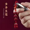 Llavero de Flor de Loto de Tres Pétalos de Cinabrio Crudo Colgante Amuleto de Arena Roja Imperial de Alto Contenido para Pareja Año de Nacimiento Venta al por Mayor Dropshipping